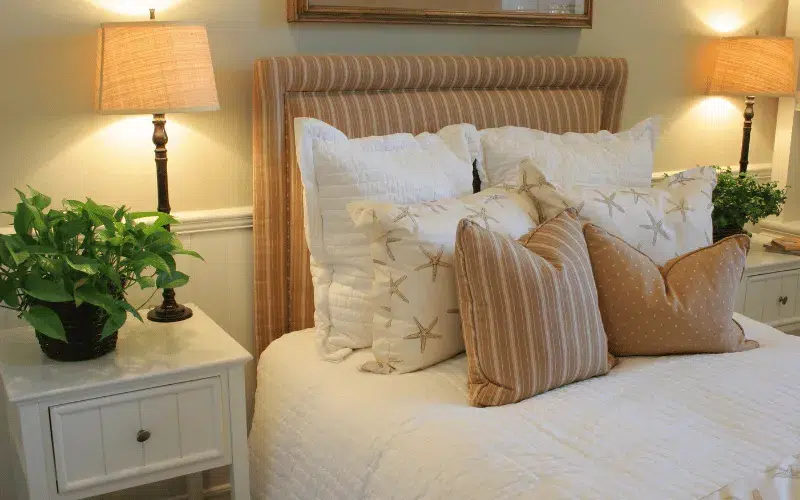 اضاءة صفراء او بيضاء؟ ما الأفضل لديكور منزلك؟ 17 18 16 11zon 4