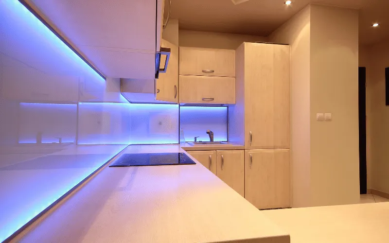 اضاءة صفراء او بيضاء؟ ما الأفضل لديكور منزلك؟ 2 4 1 11zon 1