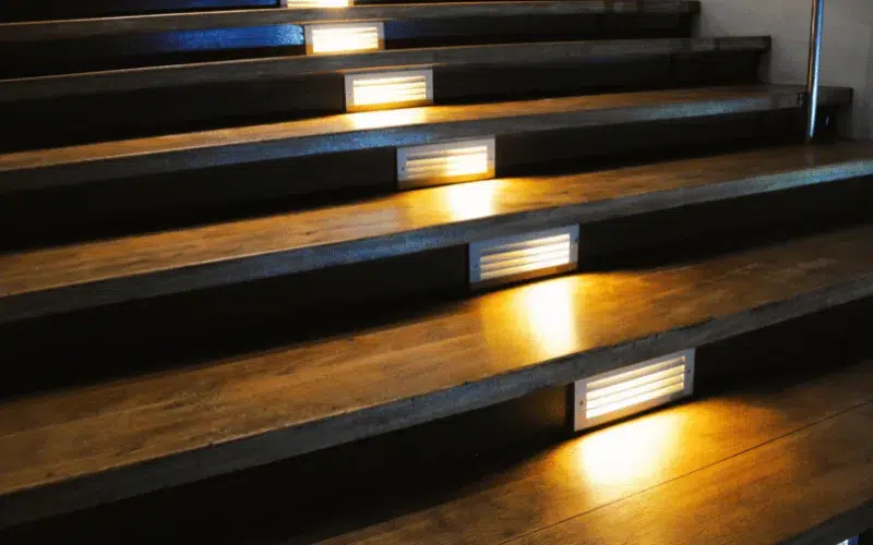 اضاءة صفراء او بيضاء؟ ما الأفضل لديكور منزلك؟ 19 7 5 11zon 5